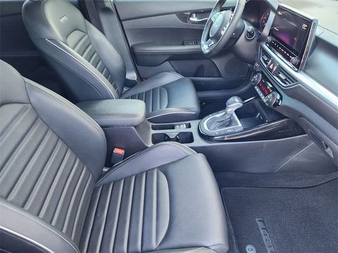 Certified 2022 Kia Forte GT-Line w/ GT-Line Premium Package image 14