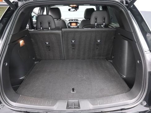 Used 2023 Chevrolet TrailBlazer RS w/ Sun and Liftgate Package FWD image 14