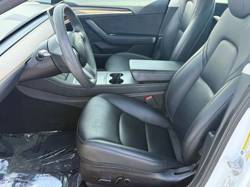 Used 2023 Tesla Model 3 Standard Range image 22