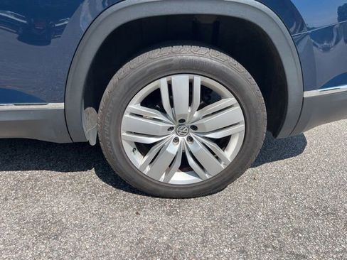 Used 2018 Volkswagen Atlas SEL Premium AWD/4WD image 34