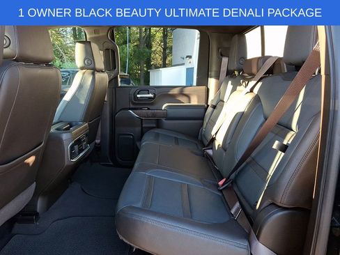 Used 2022 GMC Sierra 2500 Denali w/ Denali Ultimate Package AWD/4WD image 10