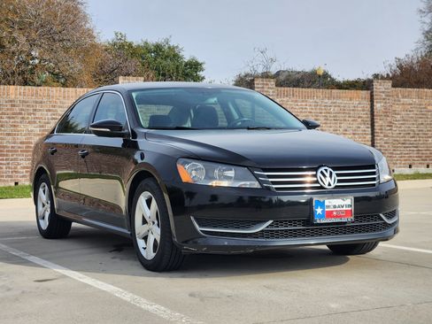 Used 2012 Volkswagen Passat 2.5 SE image 4