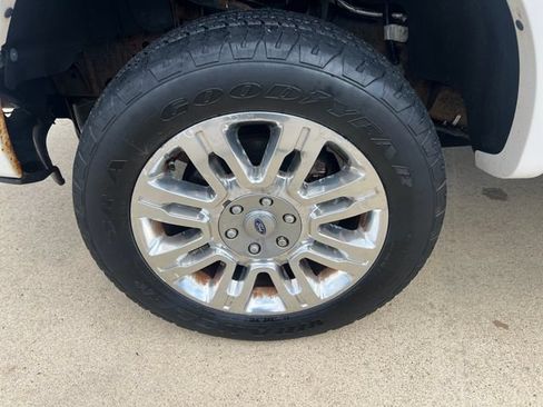 Used 2012 Ford F150 Platinum AWD/4WD image 11