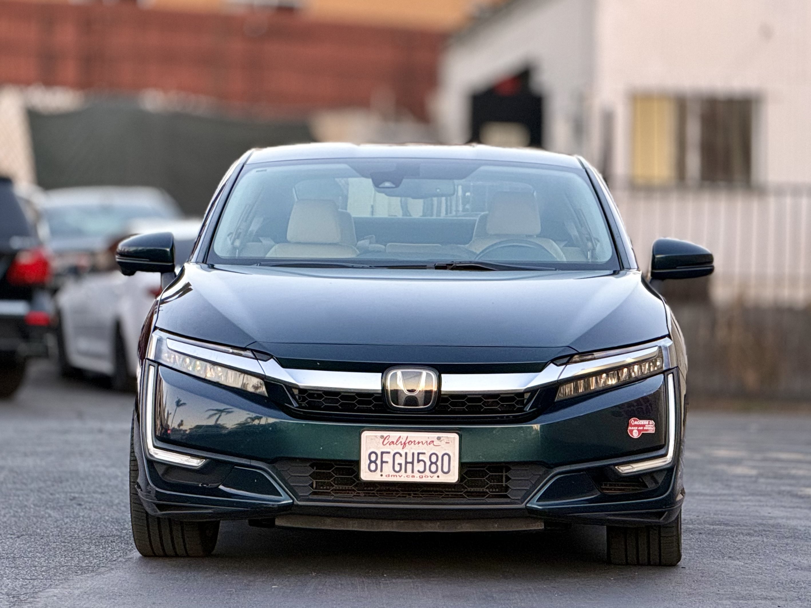 Used 2018 Honda Clarity Touring image 2