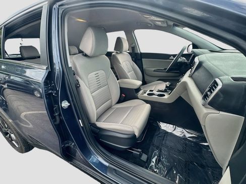 Certified 2022 Kia Sportage LX w/ LX FWD Value Edition Package image 26