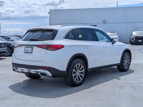 Used 2026 Mercedes-Benz GLC 300 4MATIC image 5
