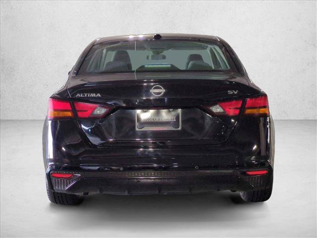 Used 2024 Nissan Altima 2.5 SV FWD image 7