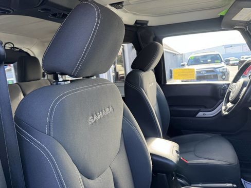 Used 2016 Jeep Wrangler Sahara w/ Dual Top Group image 28