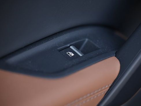 Certified 2025 Audi Q5 2.0T Premium Plus w/ Premium Plus Package image 25