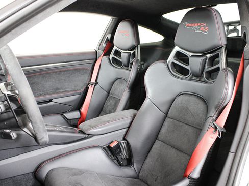 Used 2018 Porsche 911 GT2 RS RWD image 39