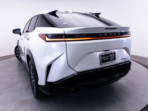 Used 2023 Lexus RZ 450e Premium w/ Technology Package AWD/4WD image 6