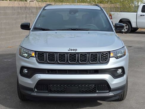 Used 2026 Jeep Compass Latitude AWD/4WD image 3