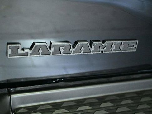 Used 2020 RAM 2500 Laramie w/ Night Edition image 11