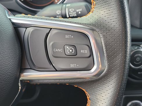 Used 2023 Jeep Gladiator Mojave w/ Trailer Tow Package image 28