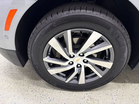 Used 2024 Chevrolet Equinox Premier AWD/4WD image 10