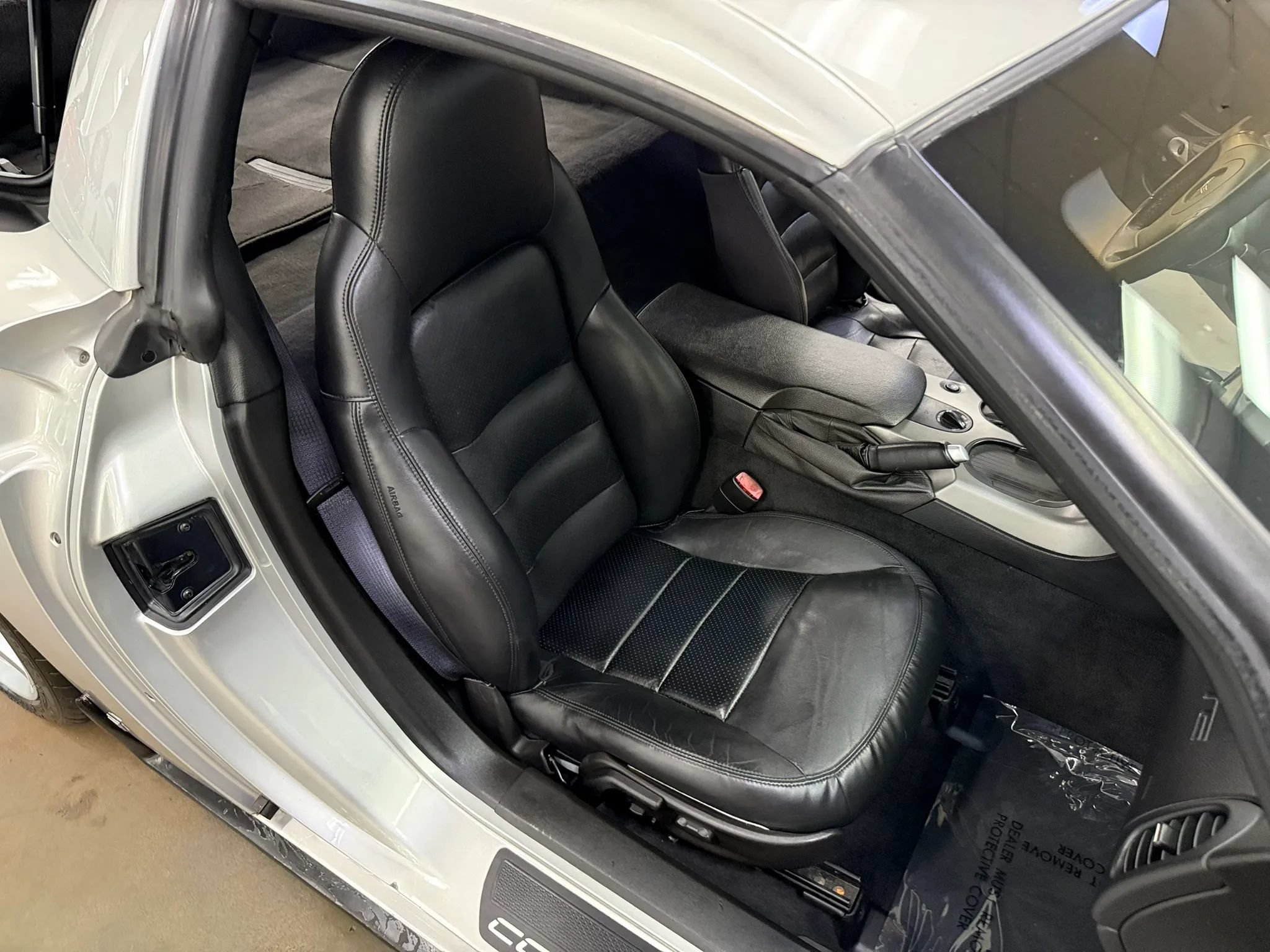 Used 2007 Chevrolet Corvette Coupe w/ Preferred Equipment Group RWD image 9