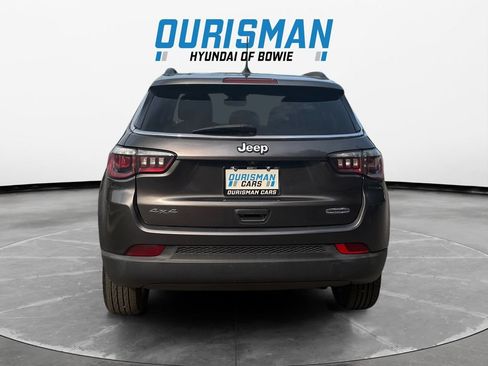 Used 2019 Jeep Compass Latitude AWD/4WD image 5