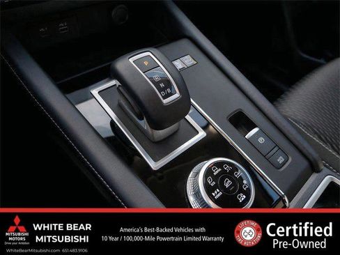 Used 2025 Mitsubishi Outlander ES AWD/4WD image 22