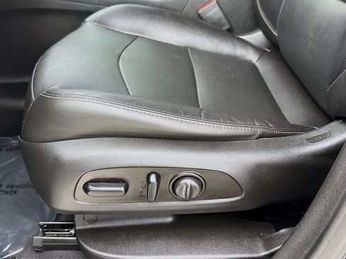 Used 2021 Chevrolet Equinox Premier w/ Redline Edition FWD image 21