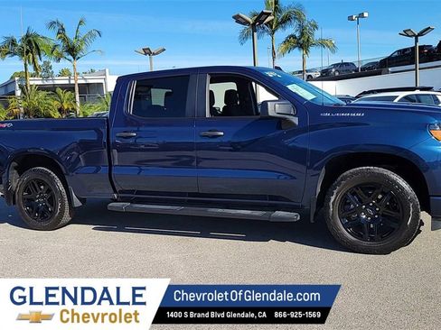 Used 2023 Chevrolet Silverado 1500 Custom image 9