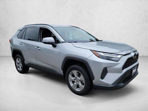 Used 2024 Toyota RAV4 XLE FWD image 3