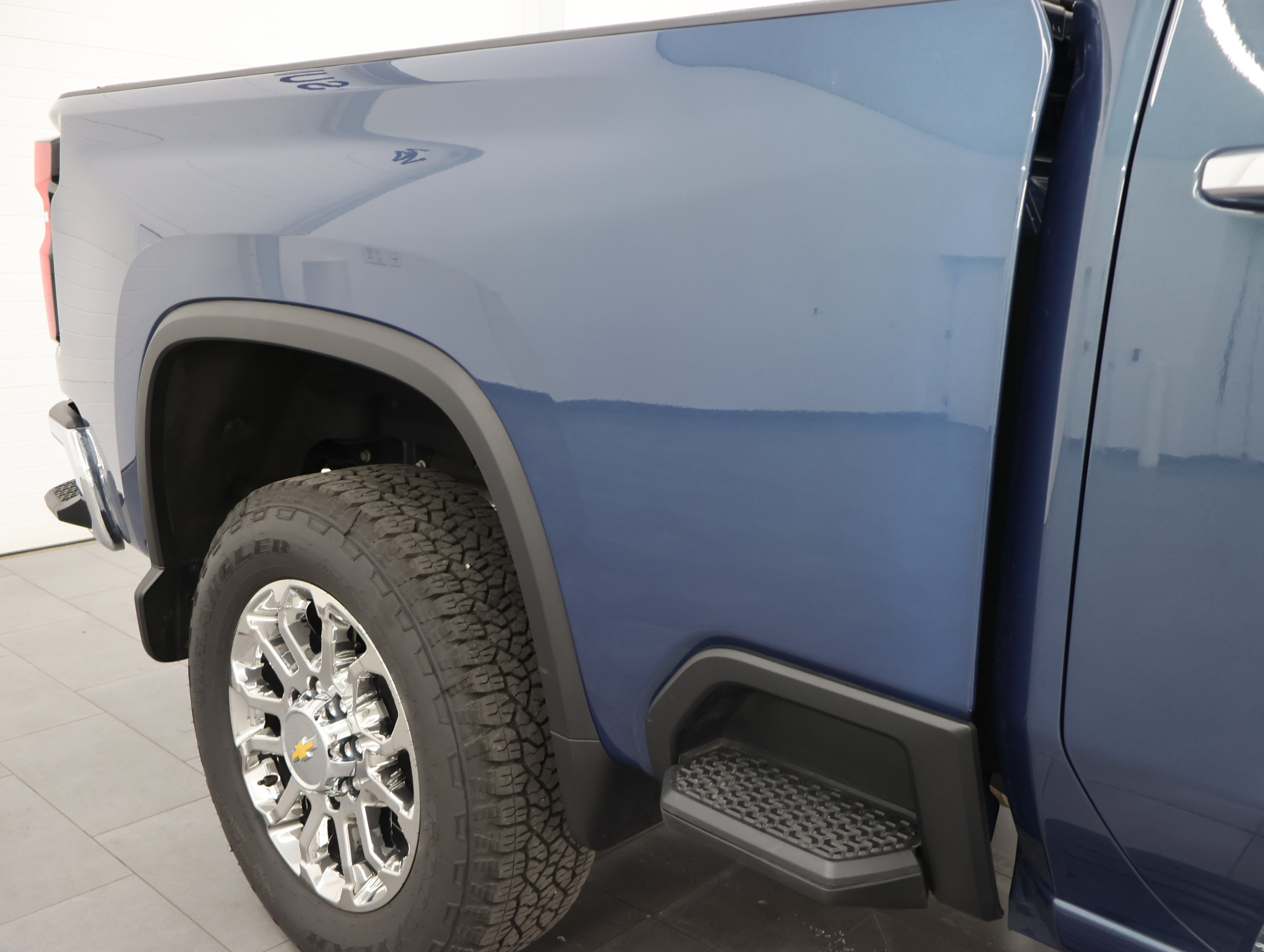 Used 2026 Chevrolet Silverado 3500 LTZ w/ LTZ Plus Package AWD/4WD image 31