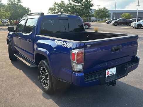 Used 2023 Toyota Tacoma TRD Sport w/ Black Out Package (TMS) AWD/4WD image 12