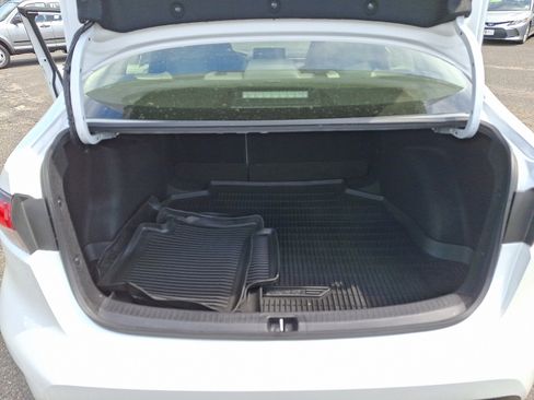 Certified 2022 Toyota Corolla LE image 28