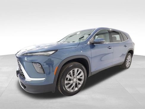 Certified 2026 Buick Enclave Preferred w/ Power Package FWD image 8