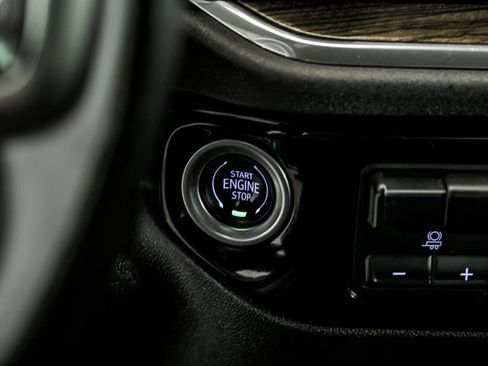 Certified 2024 Chevrolet Silverado 3500 LT w/ Convenience Package image 18