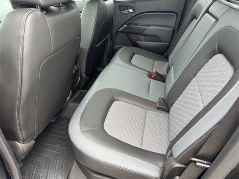 Used 2019 Chevrolet Colorado Z71 image 11