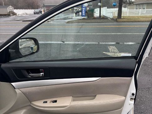 Used 2013 Subaru Legacy 2.5i image 26