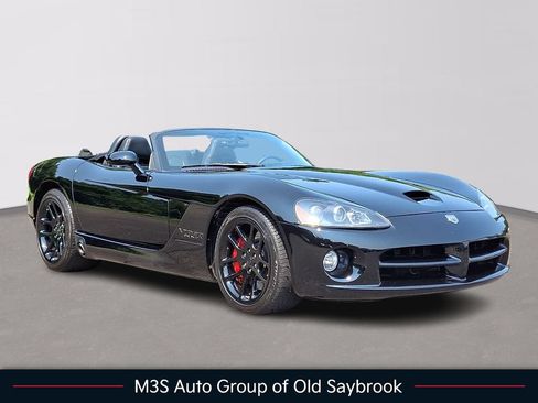 Used 2004 Dodge Viper SRT-10 RWD image 1