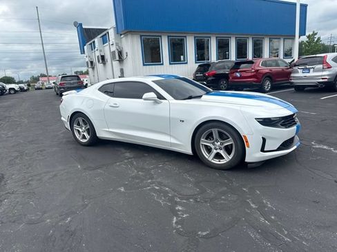 Used 2022 Chevrolet Camaro LT RWD image 6