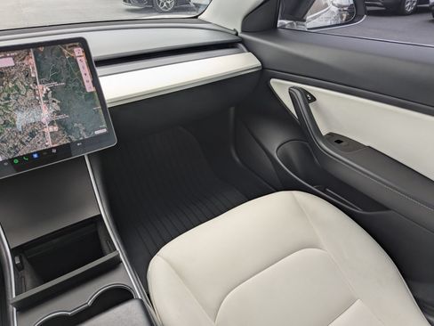 Used 2018 Tesla Model 3 Long Range AWD/4WD image 19
