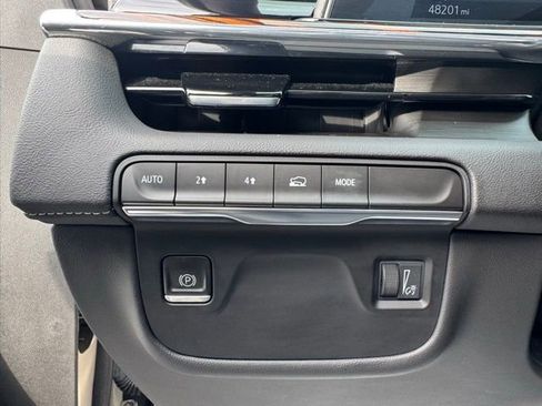 Used 2023 Cadillac Escalade Premium Luxury image 20