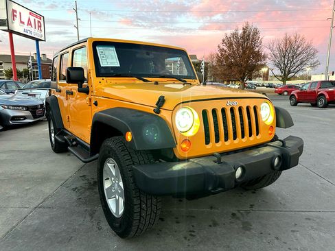 Used 2012 Jeep Wrangler Unlimited Sport image 1