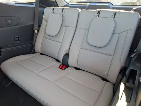 New 2026 Ford Explorer Active w/ Active Comfort Package image 15