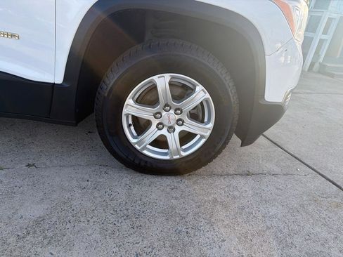 Used 2019 GMC Acadia SLE FWD image 38