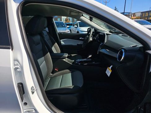 New 2026 Chevrolet Trax LT FWD image 11