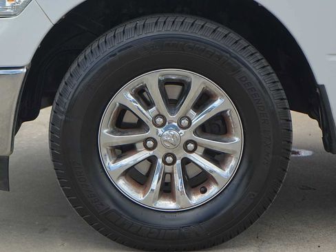 Used 2014 RAM 1500 Classic SLT image 7