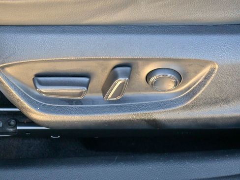 Used 2023 Toyota Camry XSE image 18