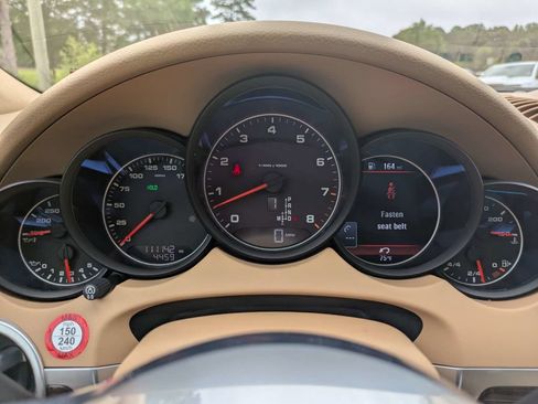 Used 2016 Porsche Cayenne AWD/4WD image 28