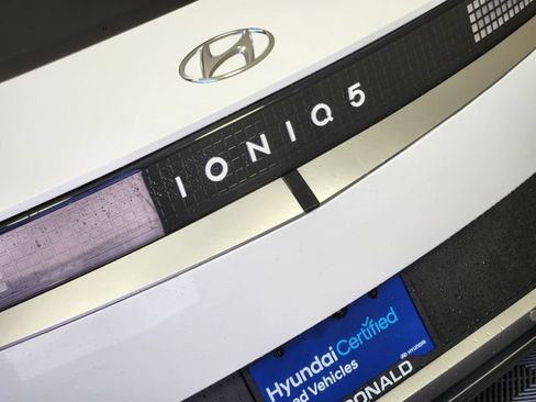 Certified 2024 Hyundai Ioniq 5 SE AWD/4WD image 9