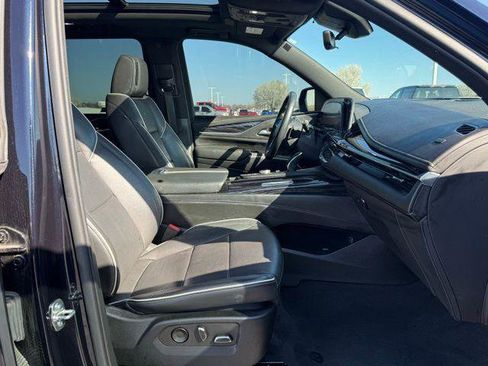 Used 2023 Cadillac Escalade ESV Sport w/ Touring Package image 30