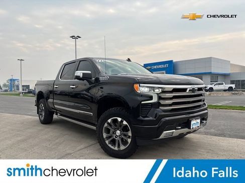 Used 2022 Chevrolet Silverado 1500 High Country w/ Technology Package AWD/4WD image 1