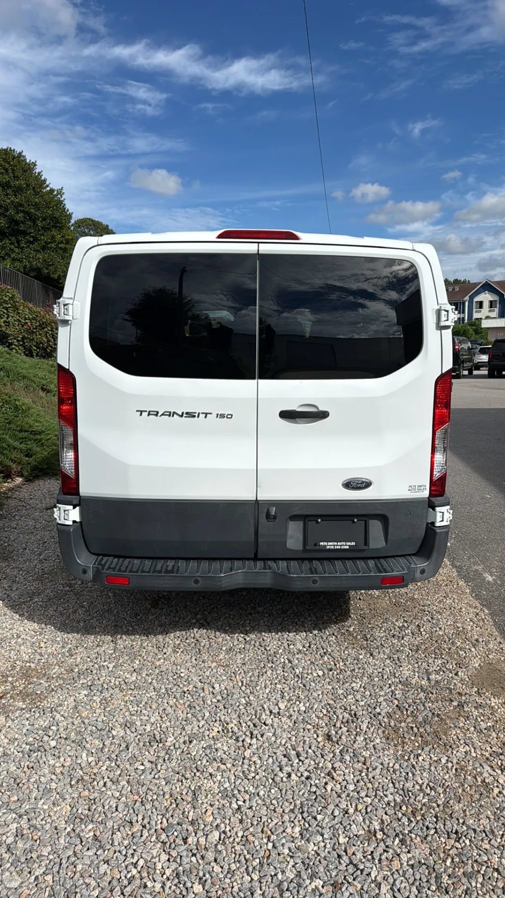 Used 2017 Ford Transit 150 XL RWD image 8