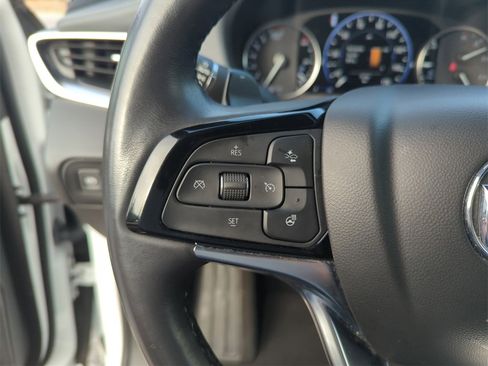 Used 2024 Buick Enclave Premium image 22