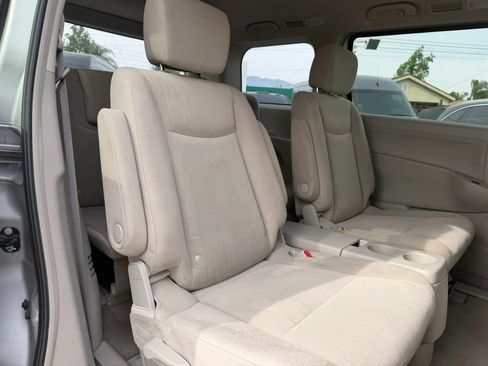 Used 2016 Nissan Quest SV FWD image 17