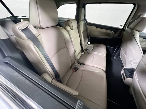 Used 2023 Honda Odyssey Elite image 29